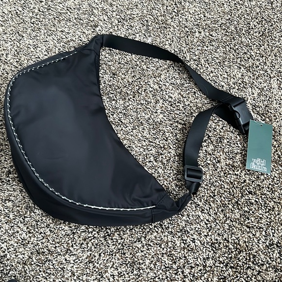 Wild Fable Target Bum Bag, NWT - Picture 1 of 8